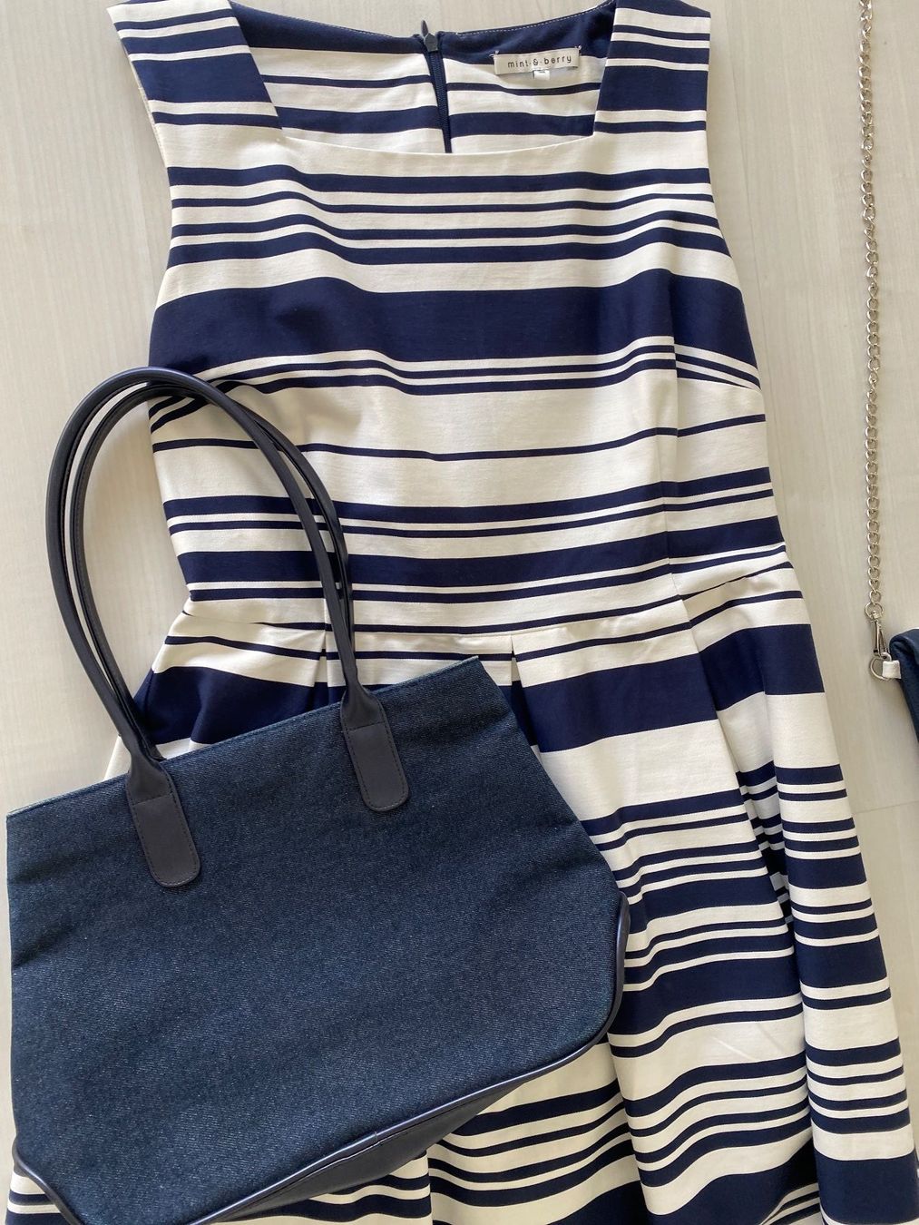 Vestiti: NEU!!! Kleid mit 2 Taschen Gr. 38 – Nuovo (secondo la descrizione) da Herzogenbuchsee venduto da ameise02 3