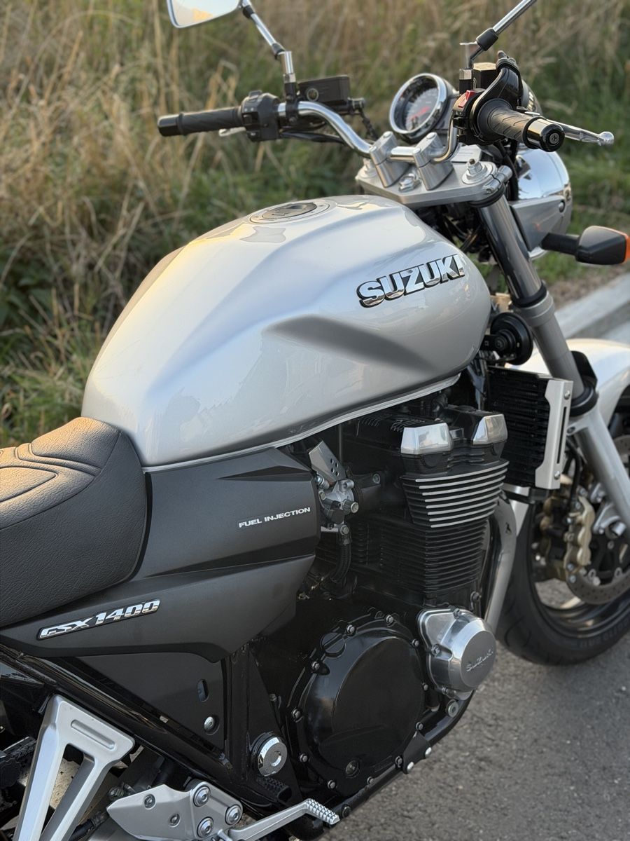Suzuki Strasse: Suzuki GSX 1400   – Gebraucht aus Dietikon von dia_kp6t 4