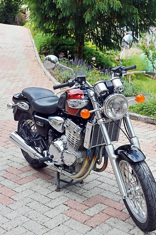 Triumph Strada: Moto plaisir youngtimer – Usato da Lucens venduto da jeandela57 1