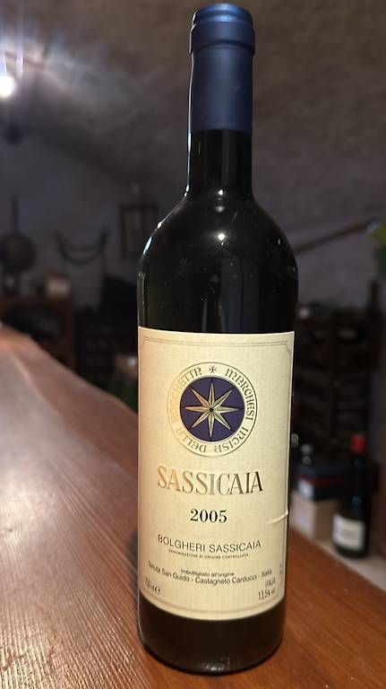 Vino: Sassicaia 2005 – Nuovo e nell'imballaggio originale da Cugy VD venduto da lebondeal
