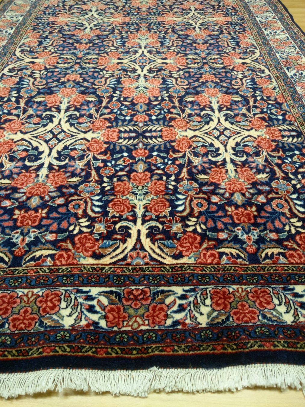 Bidjar Tappeti: Wunderschöner Rosen Bidjar 112 x 166 – Nuovo (secondo la descrizione) da Horgen venduto da ilanist 8