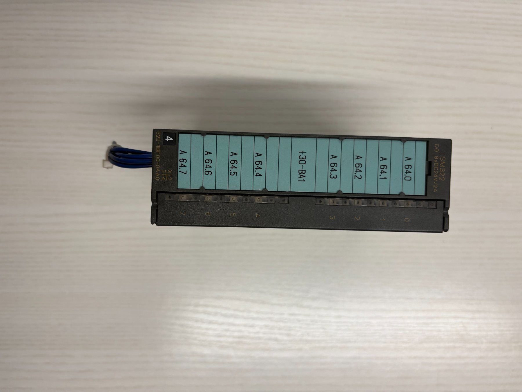 Siemens Componenti elettronici: Siemens Simatic S7-300 Digital 6ES7 322-1BF00-0AA0 – Usato da Hildisrieden venduto da eLuterbachAG