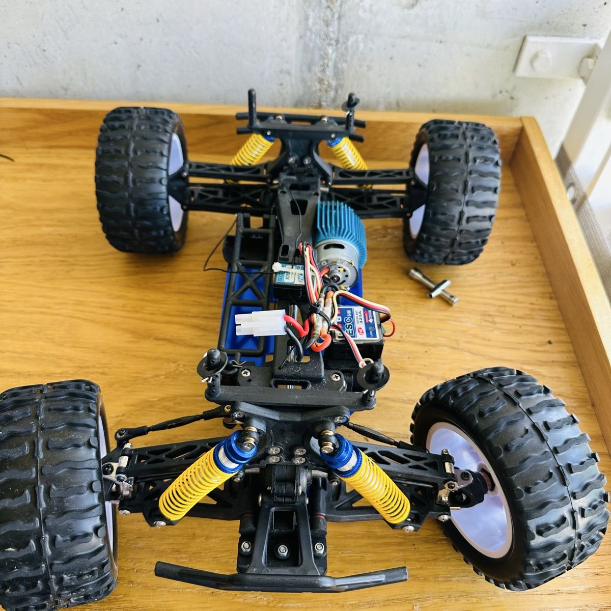 Modellismo RC: Rc auto teil – Difettoso da Nebikon venduto da sal_pvk8 1