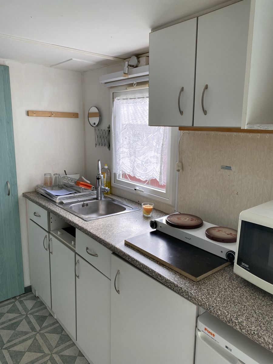 Mobilhome: Mobile Home 2 a 4 couchages. Bon état. – Gebraucht aus La Chaux-de-Fonds von analucie 6