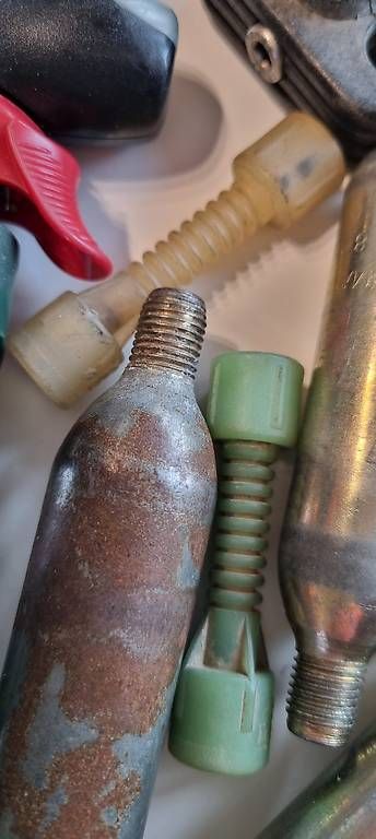 Accessori per altri veicoli: CO2 Set including 6 cartridges – Usato da Baar venduto da iainmathews 2