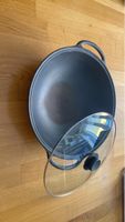 Gusseisen Wok mit Glasdeckel