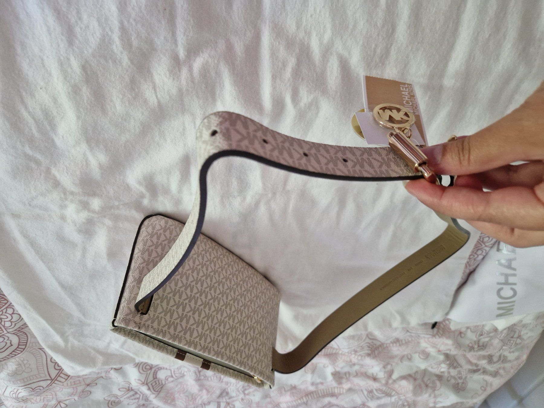 Michael Kors Sacs femmes: NEU Michael Kors Tasche Beige – Neuf avec emballage d'origine à Zürich par Mani56 3