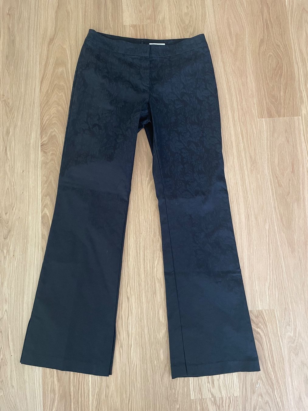 Comma Pantaloni: Elegante Hose von Comma – Usato da Kriens venduto da Mayang
