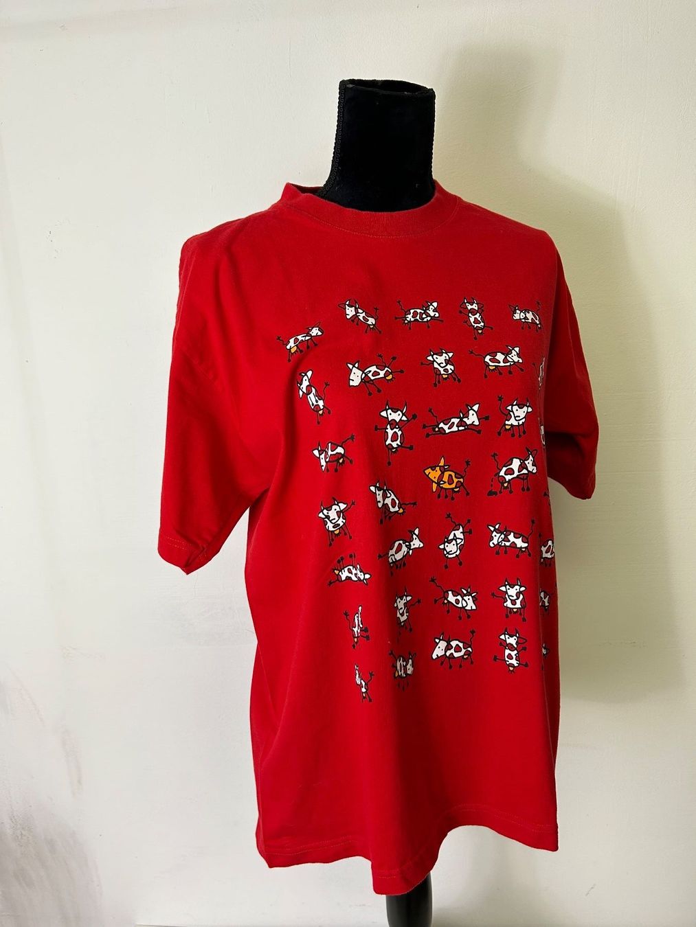 T-shirt: Switcher T-shirt mit Kühen NEU – Nuovo (secondo la descrizione) da Zürich venduto da ANU-AnimalsNeedUs