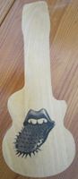 Holzgittare mit  Rolling Stones Uhr