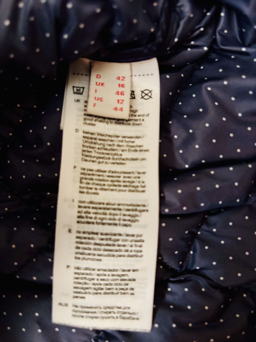 Esprit Gilets & Westen: Esprit Daunenweste dunkelblau Grösse 42 – Gebraucht aus Ennetbürgen von Evelyne_G 3
