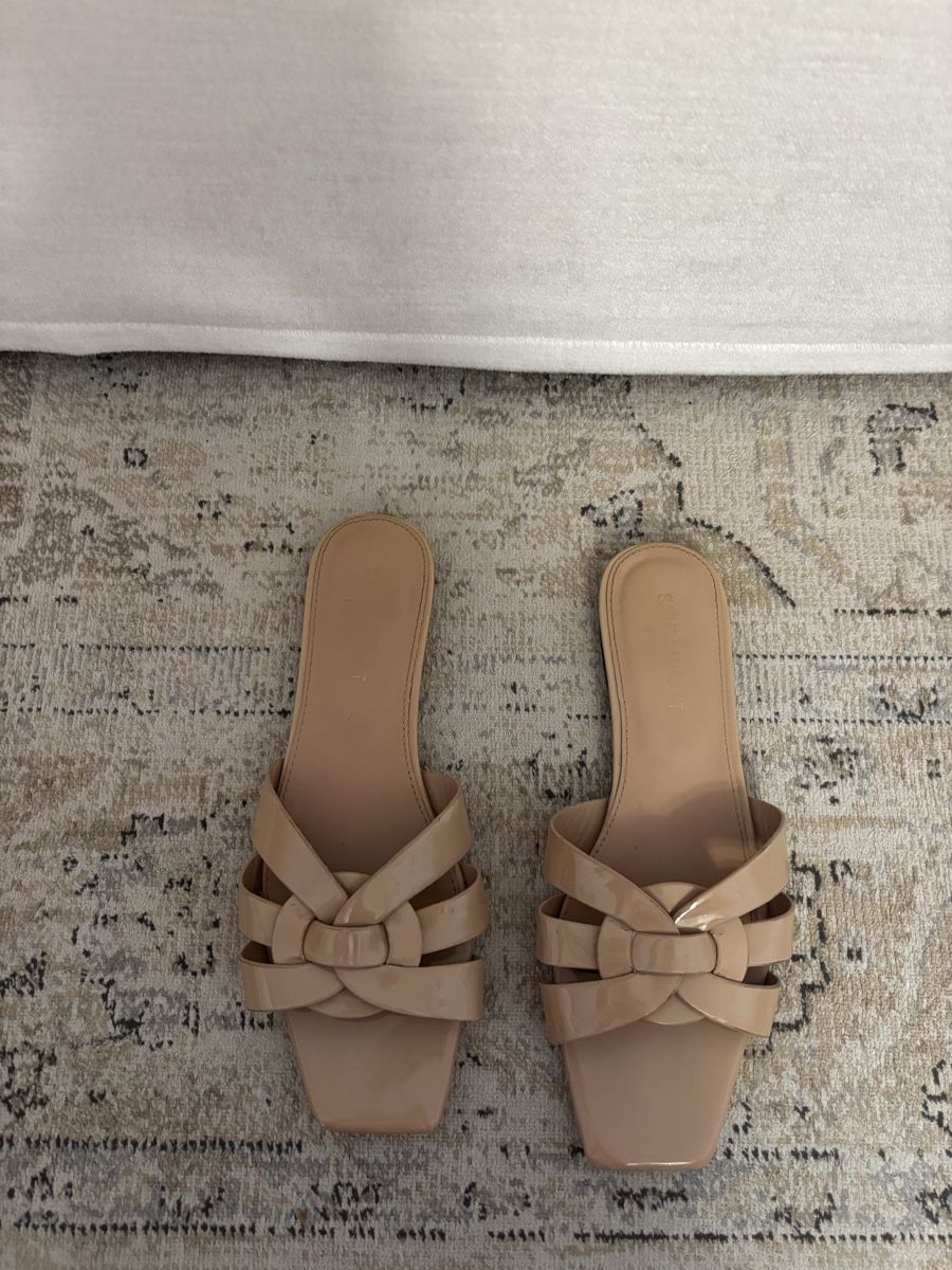 Scarpe da donna: Slippers in Patent Beige Size 40  – Usato da Horgen venduto da len_qjz9