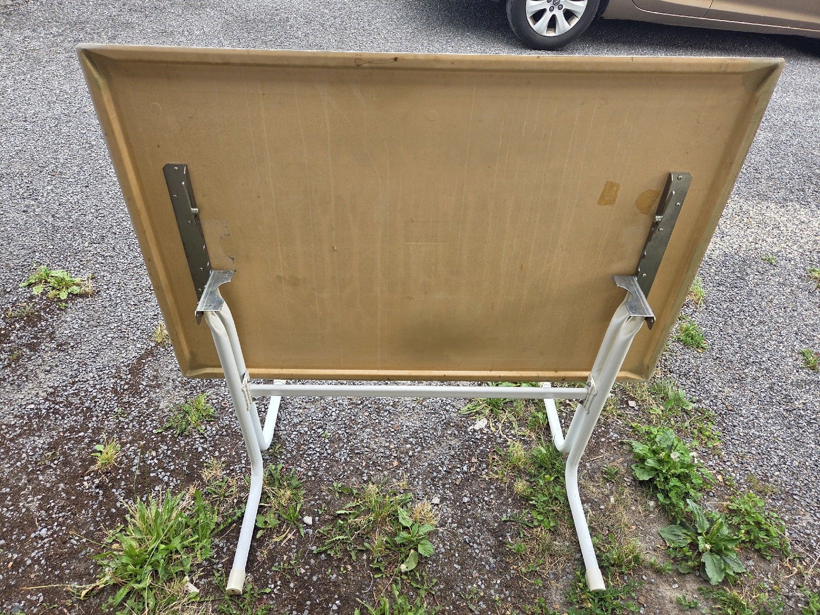 Tables: Weisser Gartentisch – D'occasion à Wädenswil par weihpos 1