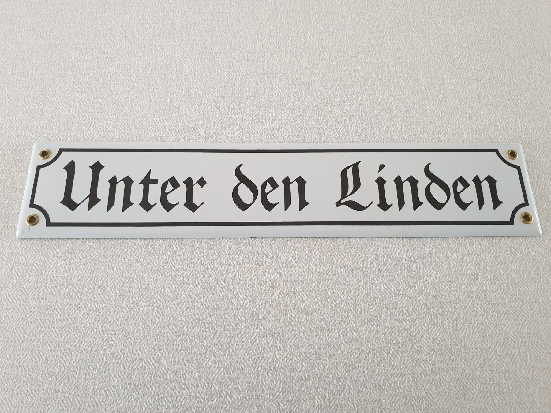 Insegne: Email Schild Unter den Linden – Usato da Mörschwil venduto da spirspi