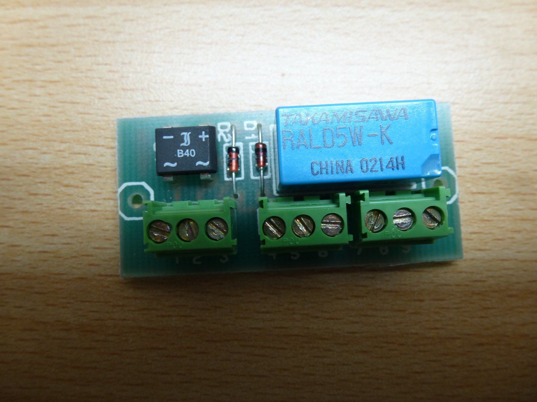 Elektronikbauteile: H-Tronic Universal-Schaltbaustein – Neu und originalverpackt aus Hombrechtikon von Se9 4