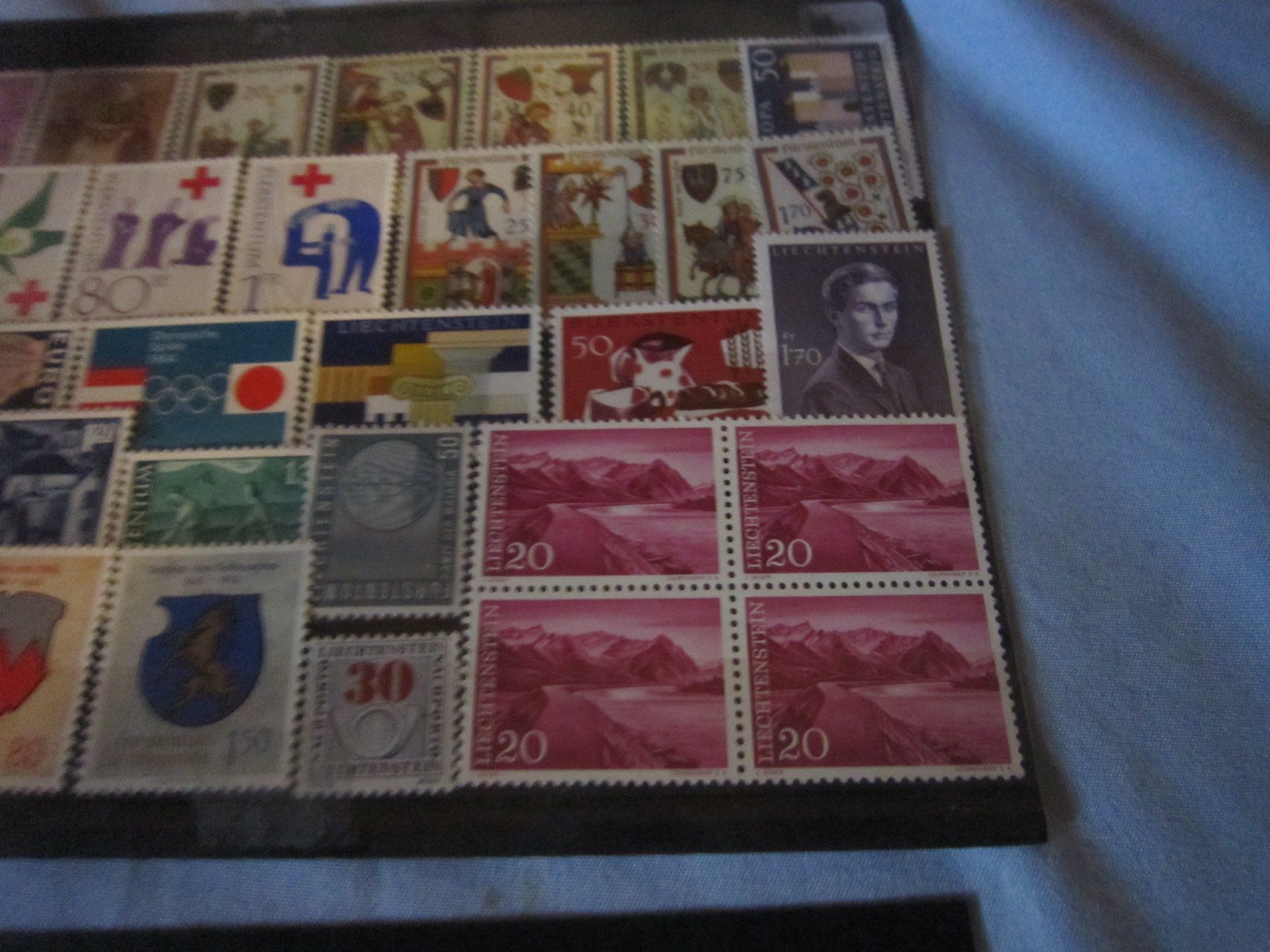 Tutti i francobolli: FL kleine Sammlung Lichtenstein – Usato da Giubiasco venduto da sal_9j6w 5