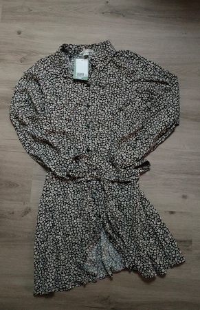 Kleid H&M schwarz-weiss geblümt, Gr. XS