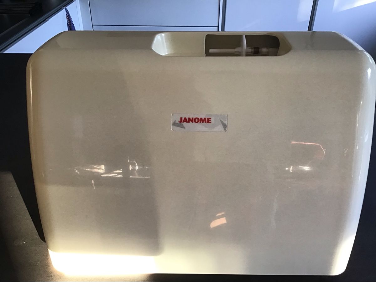Macchine da cucire: Nähmaschine, – Usato da Adliswil venduto da ajr-39