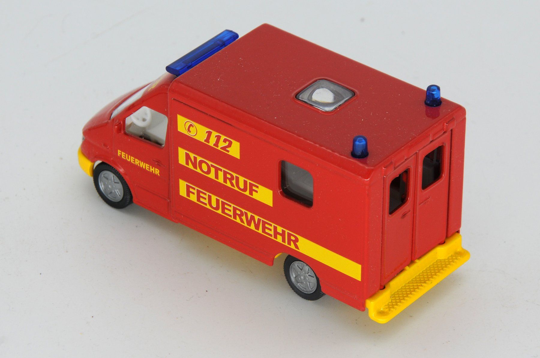 Siku Modellautos: Siku 2020 - Mercedes Sprinter Rescue Van – Gebraucht aus Ostermundigen von archeopteryx 3