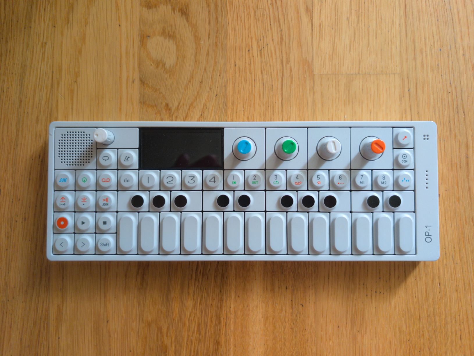 Teenage Engineering Strumenti musicali: Teenage Engineering OP-1 – Usato da Frauenfeld venduto da Meerman 2