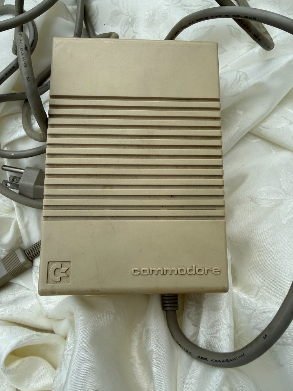 Componenti elettronici: Netzteil für Commodore 128 Computer Part Number 310416-01 – Usato da Vacallo venduto da cri_229f 3