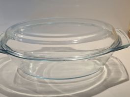 Glasbräter mit Dekel