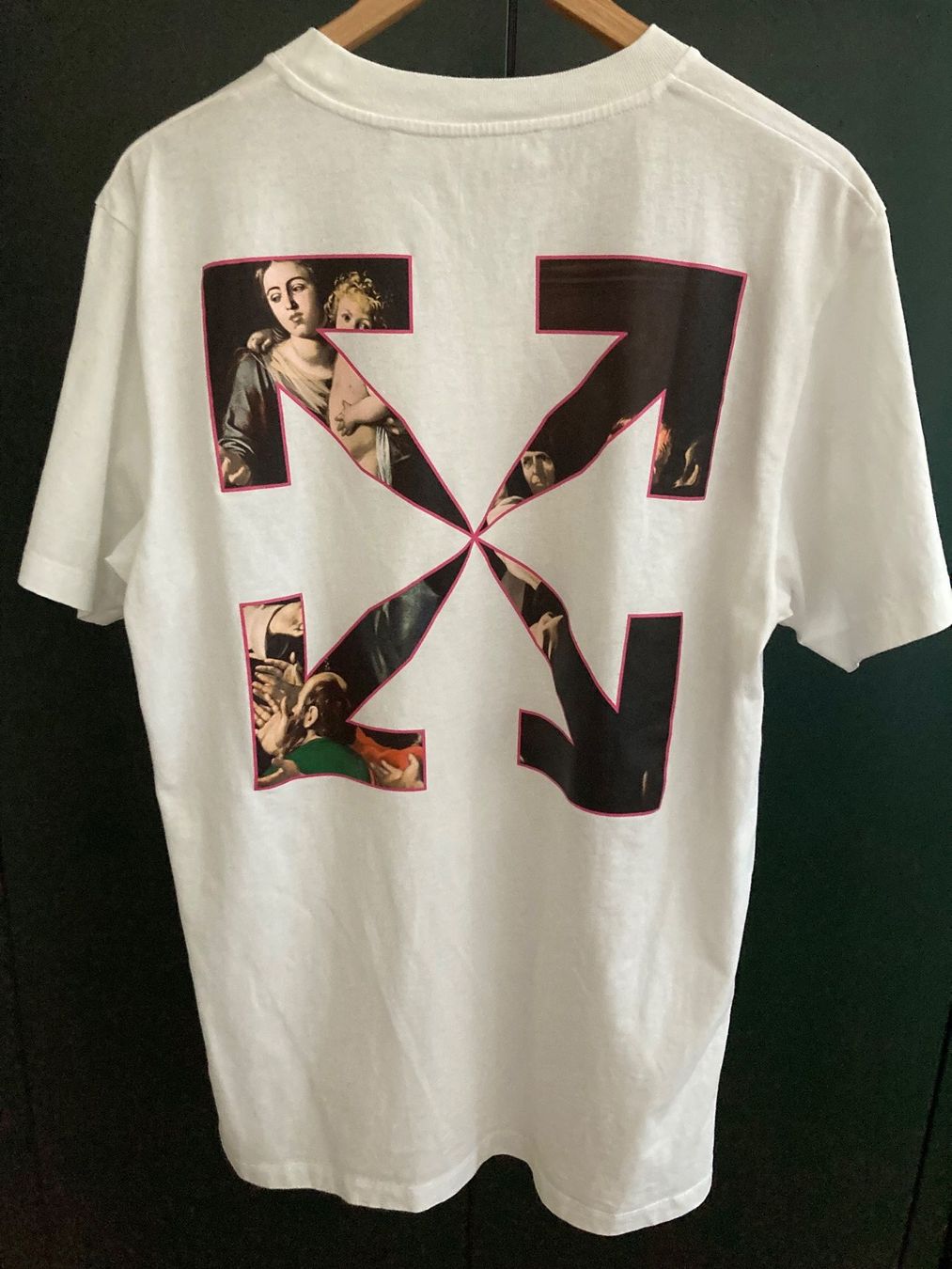 Off-White T-shirt: Off-White · Sprayed Caravaggio · White · L – Usato da Monthey venduto da la_hora_cero 3