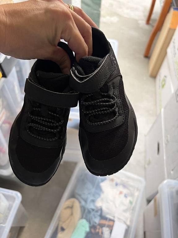 Scarpe per ragazzi: Barfuß Schuhe Merell Kinder Gr. 30 – Usato da Zürich venduto da vio_vv97 2