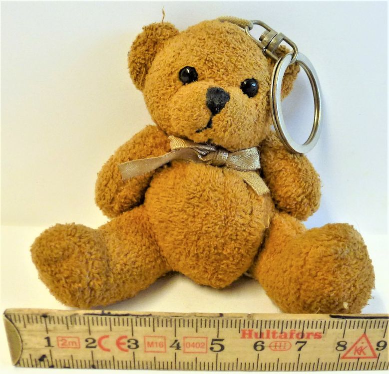 Rusoz Bär Schlüsselanhänger – Niedlich & Robust Aus Zinklegierung