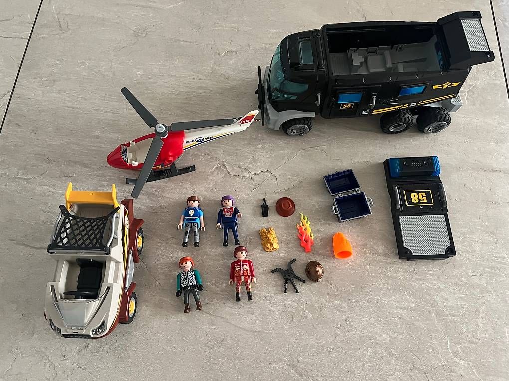 Jouets: Playmobil S.W.A.T. Set – D'occasion à Effingen par dan_ymv8