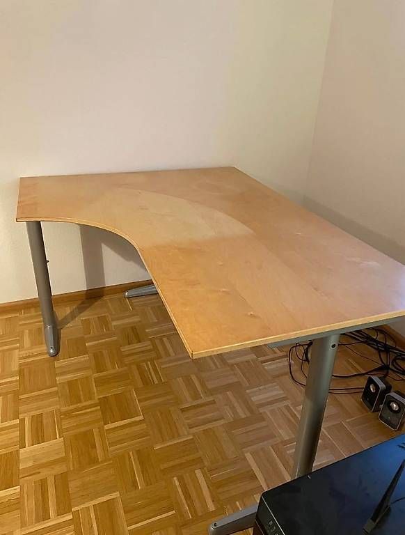 Schreibtische: Schreibtisch – Gebraucht aus Rheinfelden von chr_dj7f