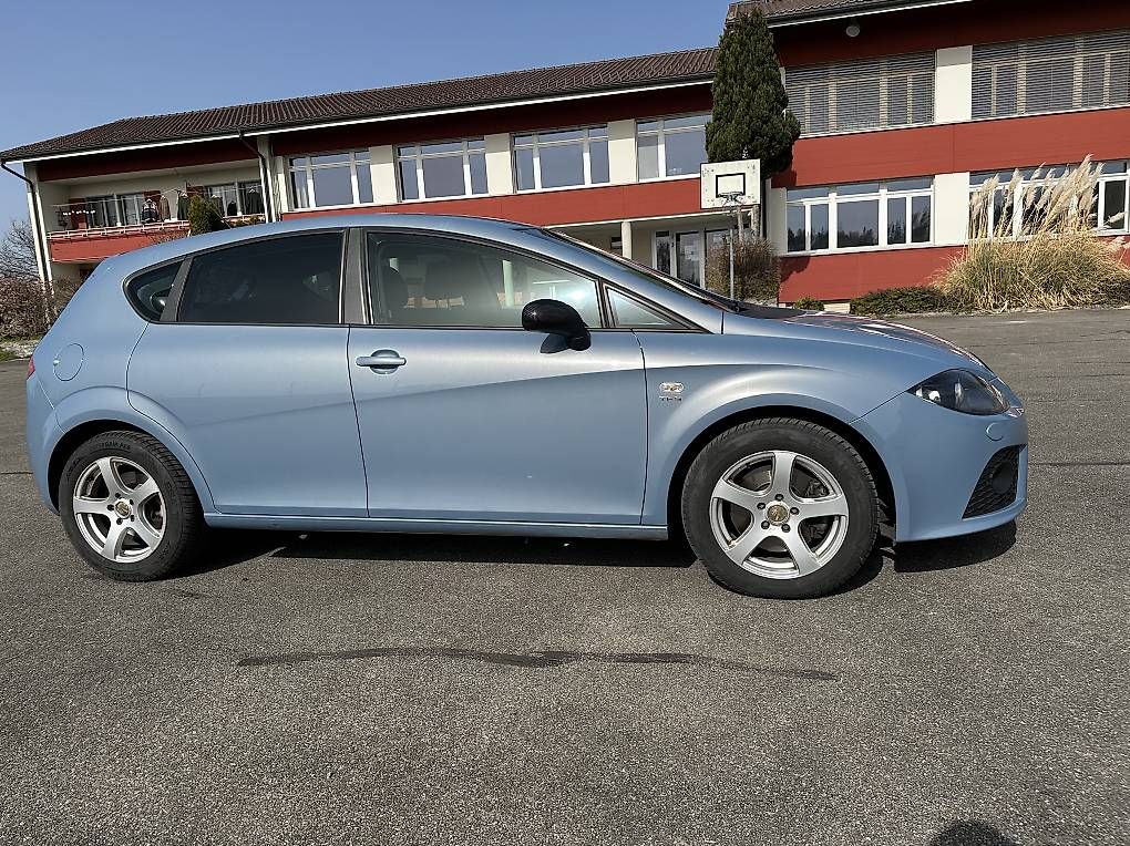 Autos: Seat Leon FR – D'occasion à Gysenstein par jan_9npw 2
