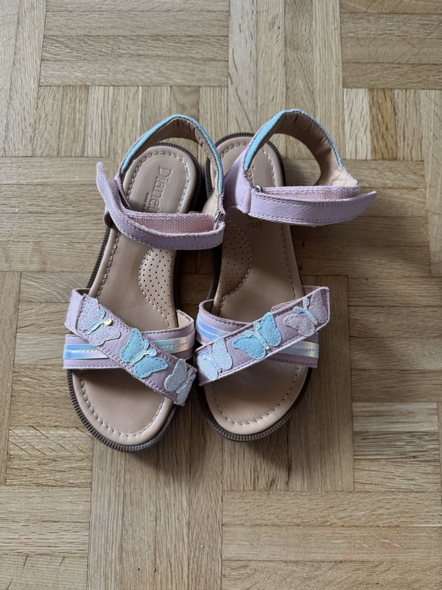 Scarpe per ragazze: Dianetti Sandalen, Grösse 33 – Usato da Kleinandelfingen venduto da les_gb7w