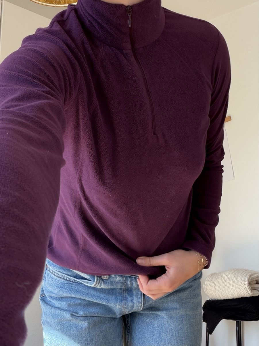 Pullover & Sweatshirts: Fleecepullover Damen Grösse S dunkelviolett guter Zustand – Gebraucht aus Aesch von fiona.sophie 1