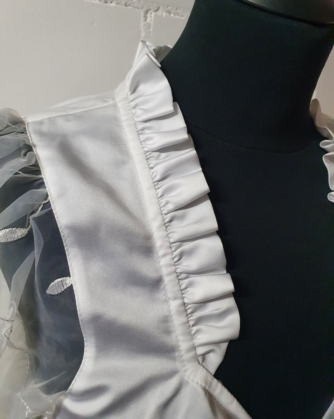 Camicette: Neu: "Rose" - Dirndl Bluse Gr. 34 / weiss – Nuovo (secondo la descrizione) da Muri AG venduto da Edlerweiss 2