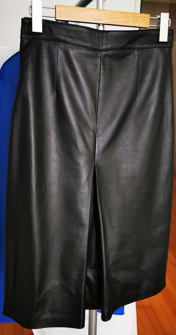 Bally Gonne: Bally Lederrock, Gr. 36, Schwarz, neu – Nuovo e nell'imballaggio originale da Egg b. Zürich venduto da bil_6lr7