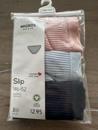 NEU Slips Grösse 146/152 3er Pack von Migros