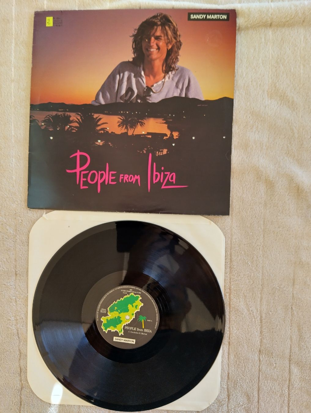 Dischi in vinile: Vinyle Sandy Marton People from Ibiza  – Usato da Reconvilier venduto da mpa_7b2k