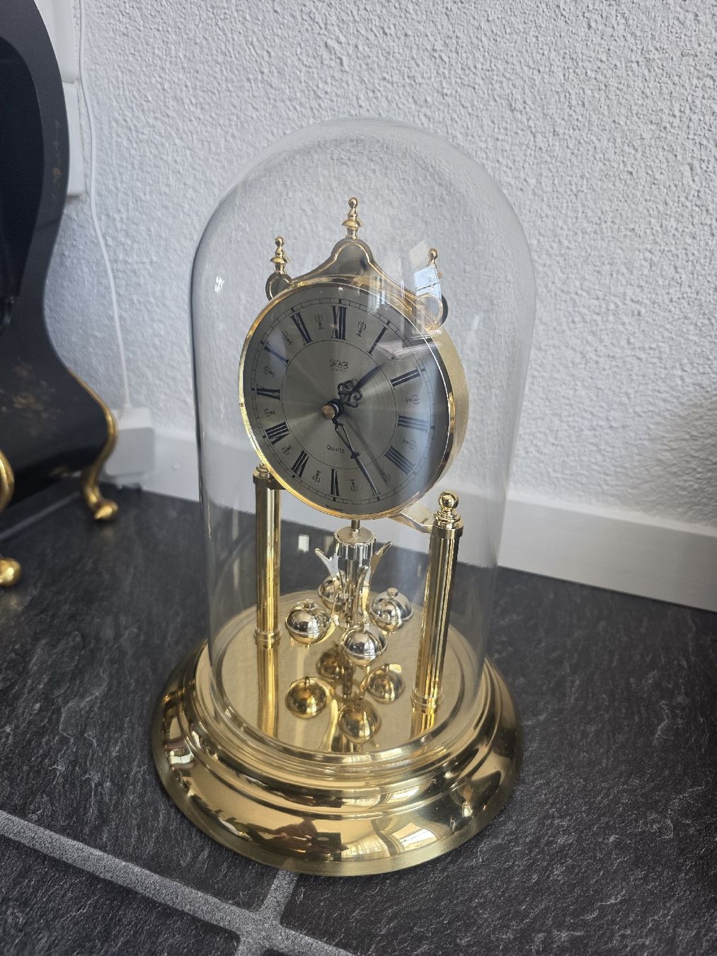 Orologi da terra & Orologi da parete: Tischuhr Drehpendeluhr – Nuovo e nell'imballaggio originale da Gerlafingen venduto da geox1
