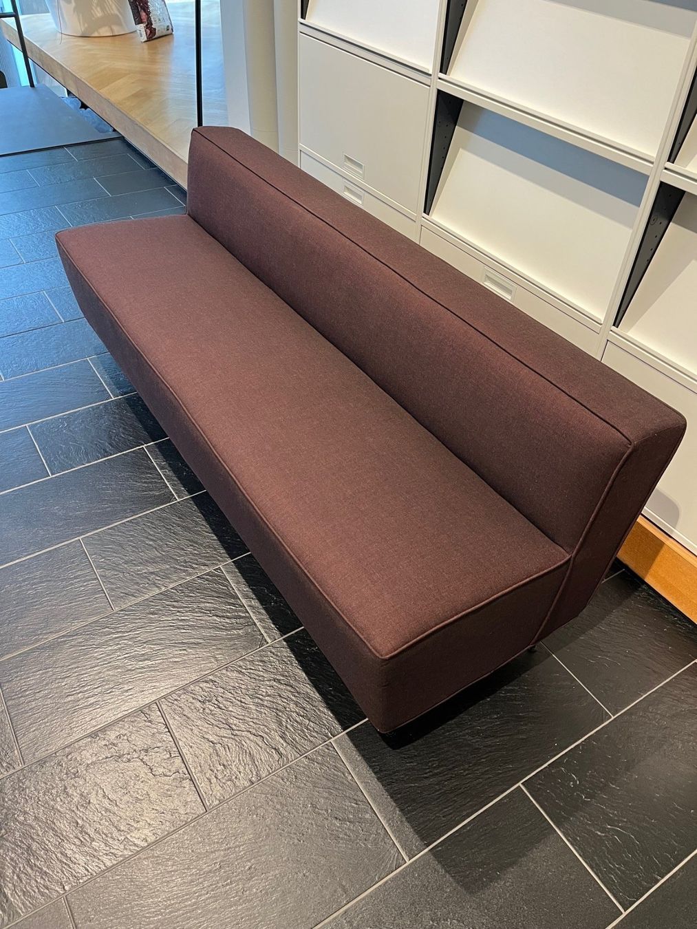 Gubi Sofas: Gubi Modern Line Sofa – Gebraucht aus Zürich von HST253 1