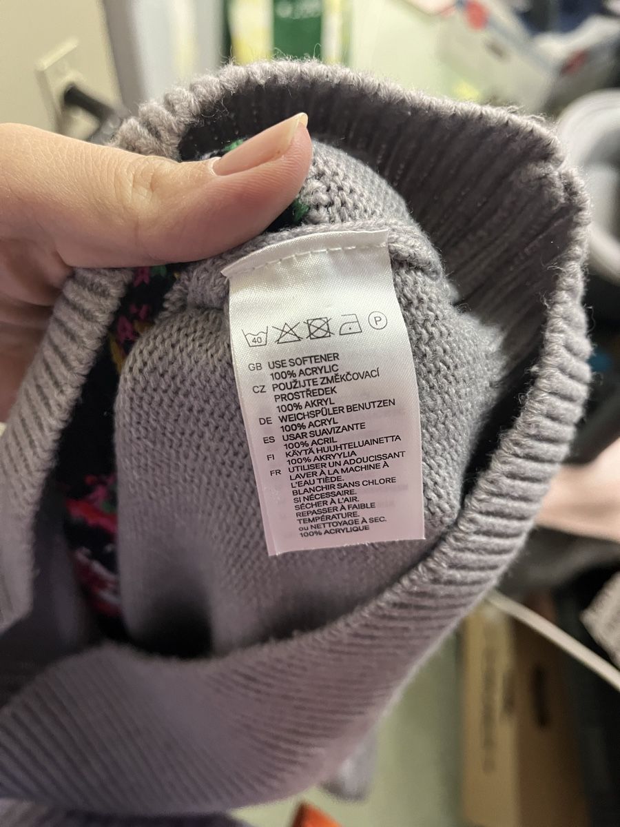 H&M Maglioni & Felpe: Disney Mickey Mouse Pullover Gr. 36 – Usato da Uster venduto da Kalici1 2