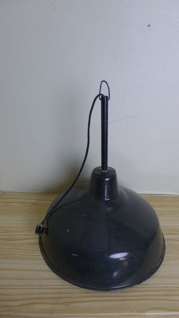 Lampade: Antike Fabriklampe mit schwarzem Emailschirm (E27) – Usato da Zürich venduto da thn_gx89 1