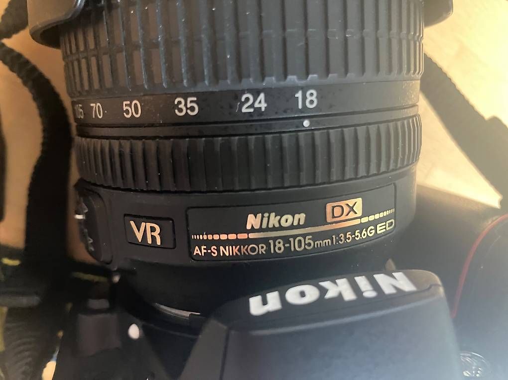 Fotocamera: Nikon D7000 Set Kamera + 2 Objektive – Usato da Wabern venduto da fel_r5by 3