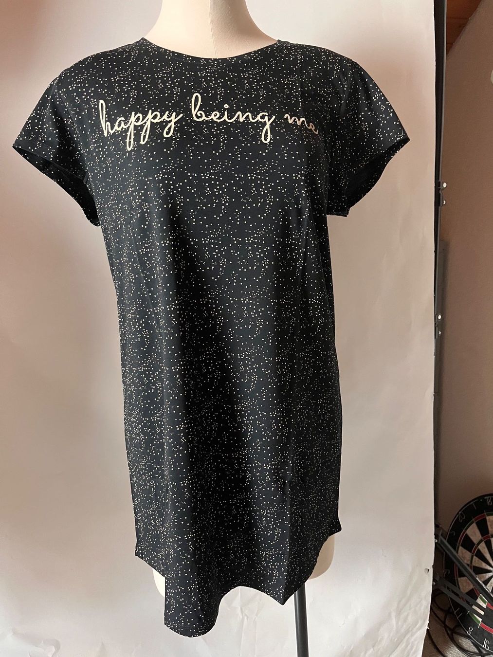 Triumph Negligees & Pyjamas: TRIUMPH, Nachthemd Kurzarm, Grösse 38, Farbe Schwarz – Neu und originalverpackt aus Rudolfstetten von gst_g7xl