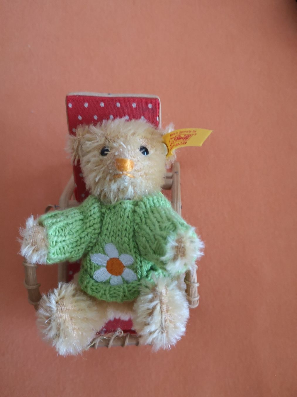 Steiff Giocattoli: STEIFF BÄR MIT HOLZLIEGE – Usato da MUEHLEBERG venduto da Cocolinette