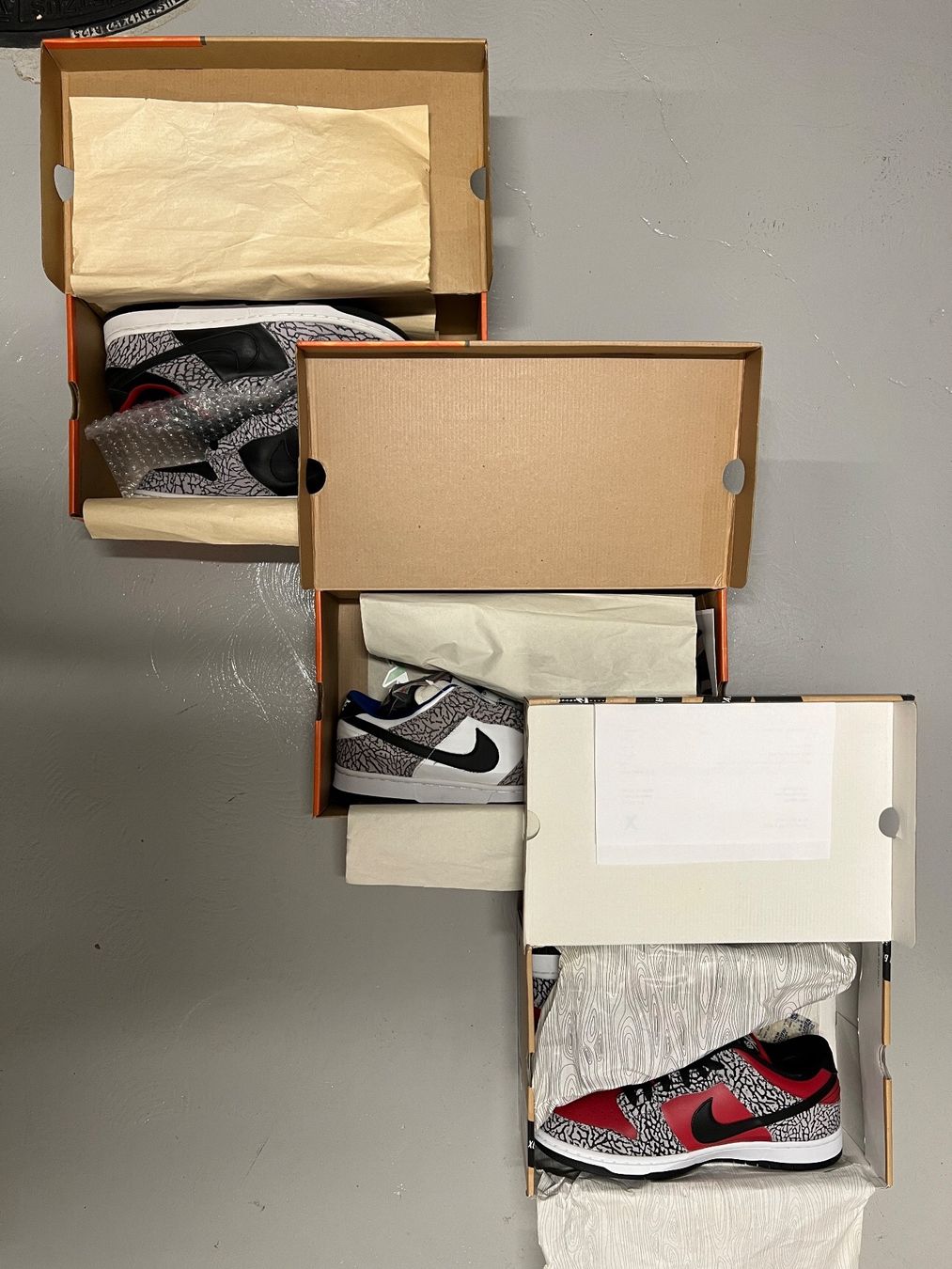 Nike Scarpe da uomo: Nike x Supreme Sneaker Sammlung 2002 - 2022 – Nuovo e nell'imballaggio originale da Bern venduto da ElevenFive 5