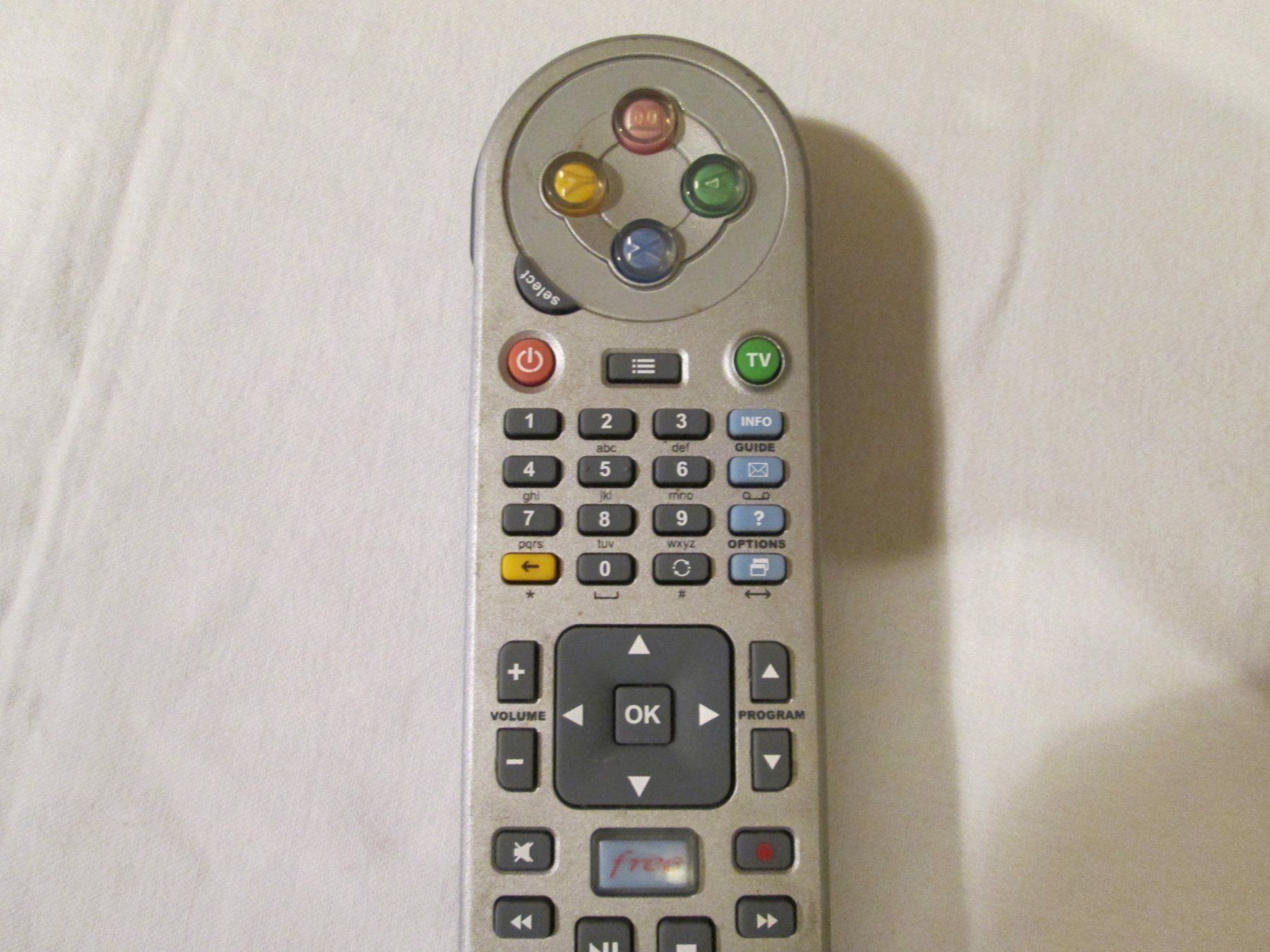 Telecomandi: Télécommande universelle avec joystick - Etat impeccable(62) – Usato da La Chaux-de-Fonds venduto da Marteaux 2
