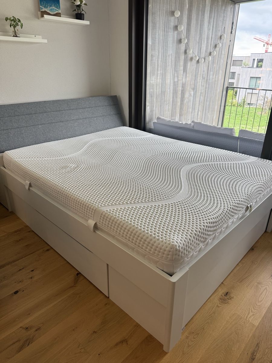 Betten: Bett – Gebraucht aus Zollikofen von alessia.sarah