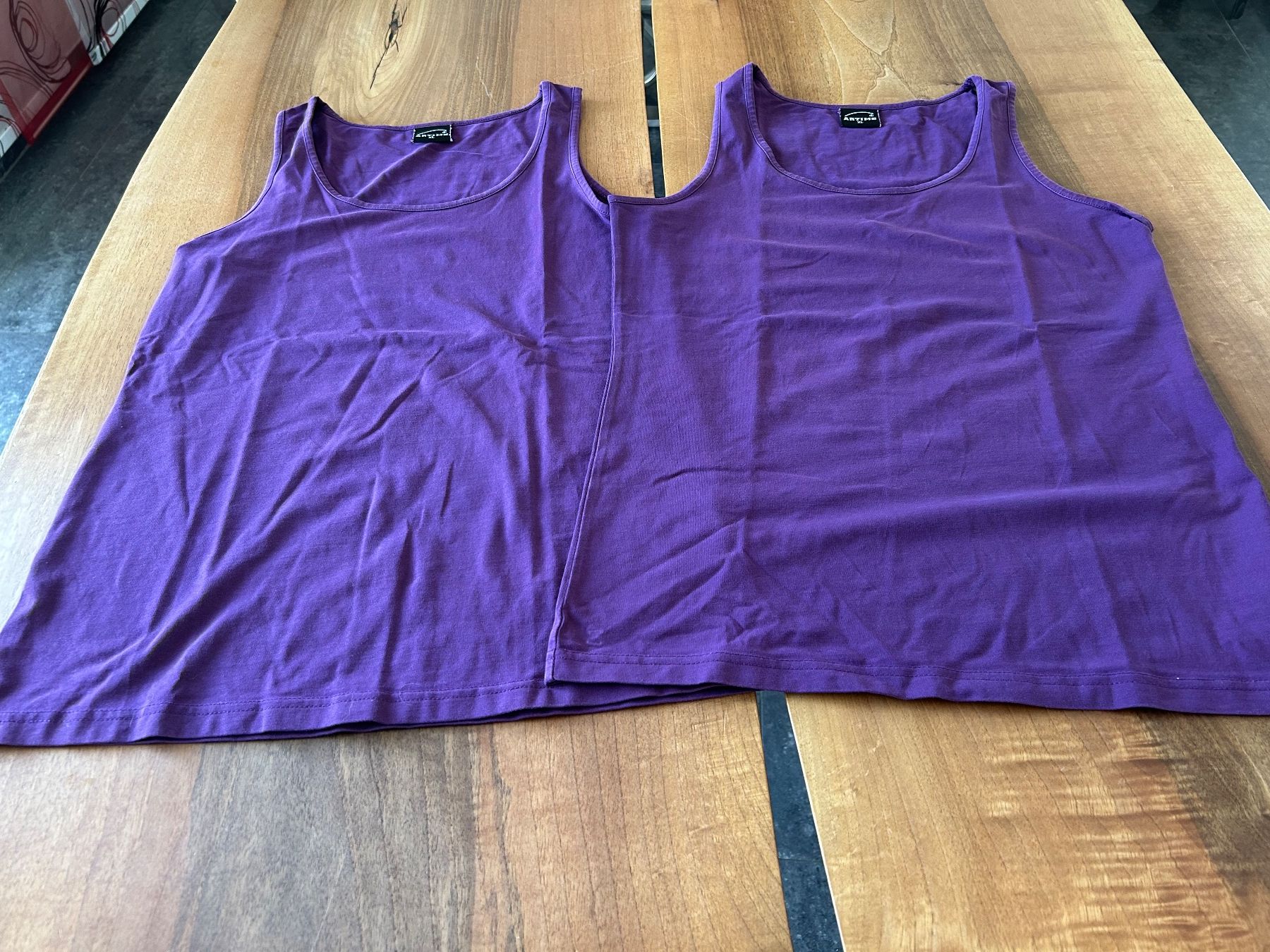 Top: 2er Set lila Sommer Tops, Gr. L – Usato da Schötz venduto da chousan