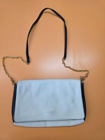 Coccinelle Umhängetasche Leder weiss schwarz gebraucht